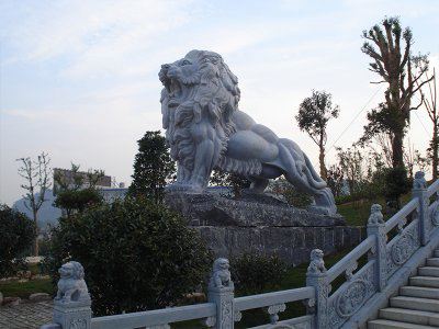 公园石雕雄狮(编号：06)